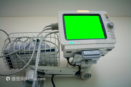 病房内有医疗监控器病房内有电动心图放大屏幕